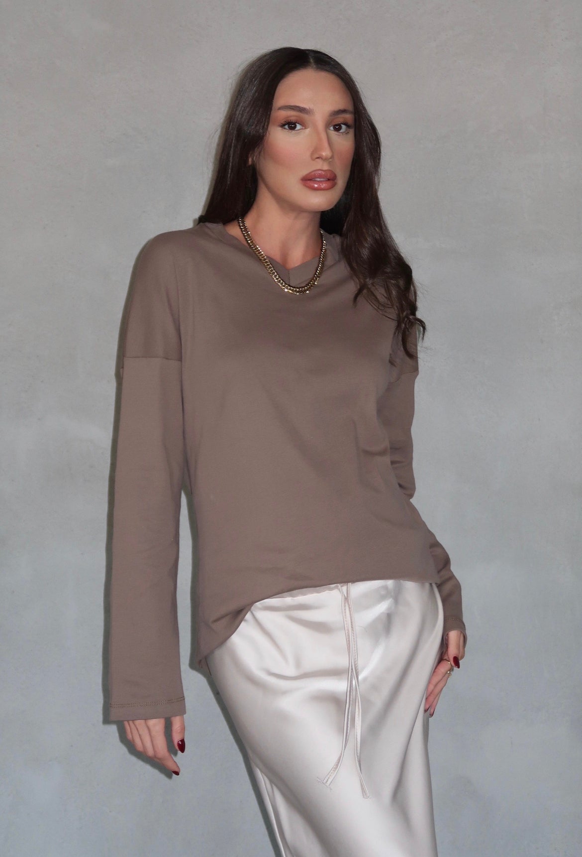 Basic V Brown